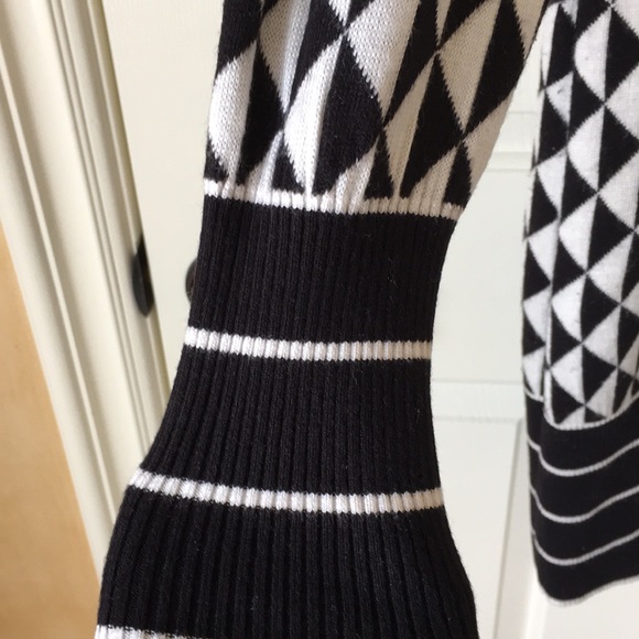 💯KARL LAGERFELD SMALL DRESS - Picture 7 of 7